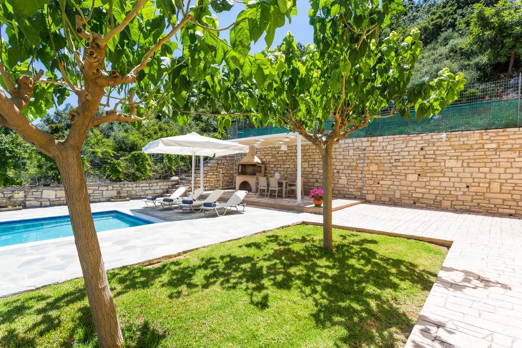 Agios Antonios Villas Agia Triada Exterior photo